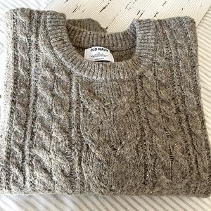 Women’s Old Navy sweater
